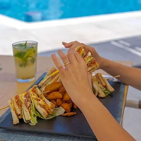 Thb Cala Lliteras - Adults Only كالا راتخاذا