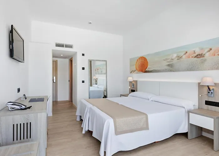 Отель Thb Cala Lliteras - Adults Only