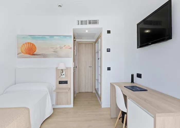 فندق Thb Cala Lliteras - Adults Only كالا راتخاذا